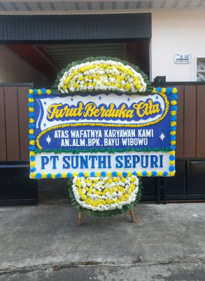 Papan Bunga Duka di Maratua