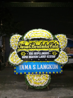 Papan Bunga Duka di Maratua