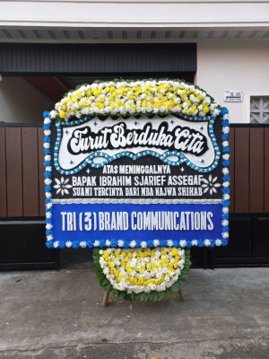 Papan Bunga Duka di Maratua